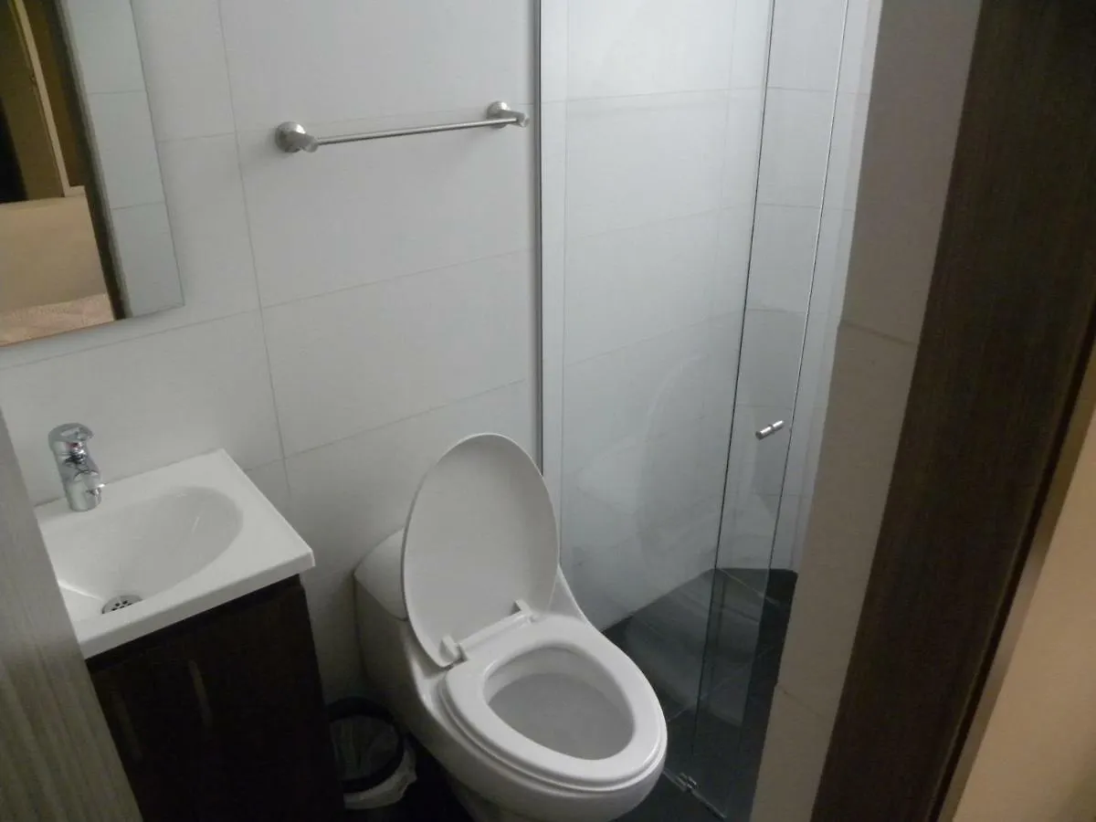 Hostal San Fernando La 80 Медельин Мини-отель