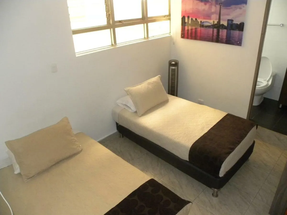 Мини-отель Hostal San Fernando La 80 Медельин