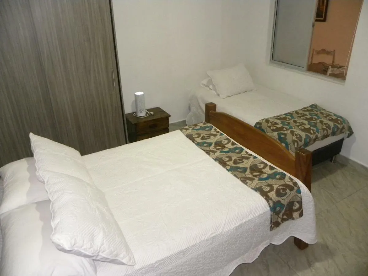 Hostal San Fernando La 80 Медельин Мини-отель