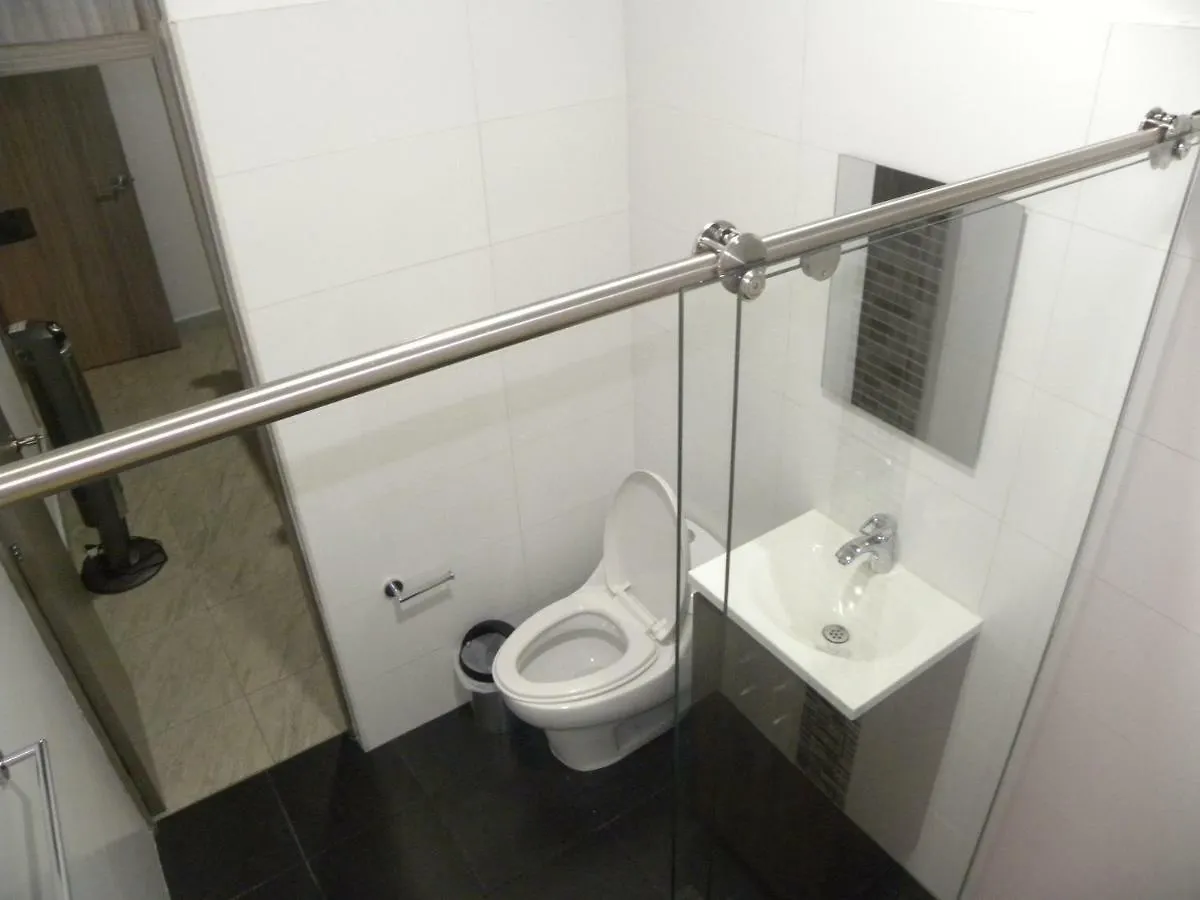 Hostal San Fernando La 80 Медельин Мини-отель